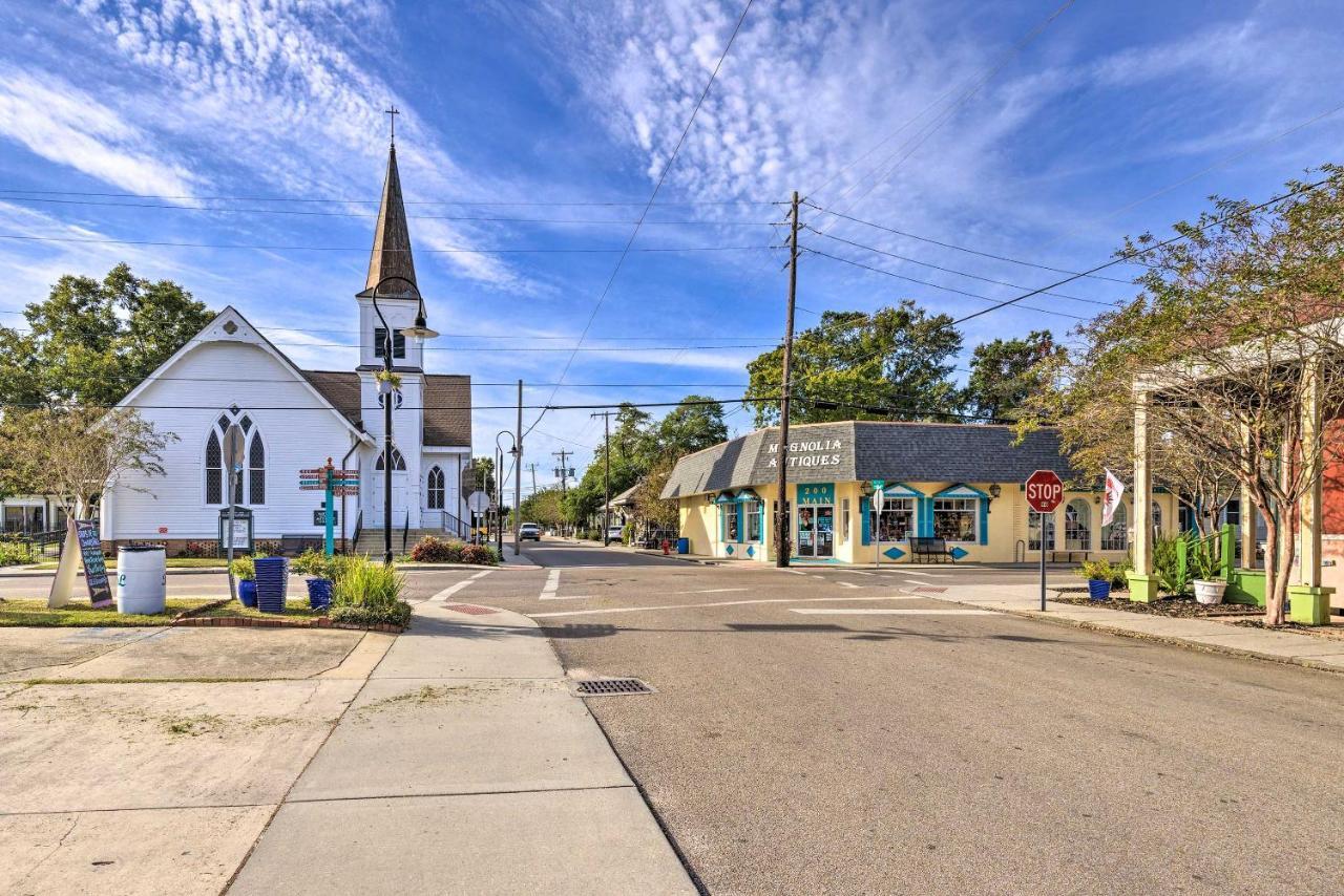 Walk To Beach From Chic Old Town Apartment With Yard Bay St. Louis 外观 照片